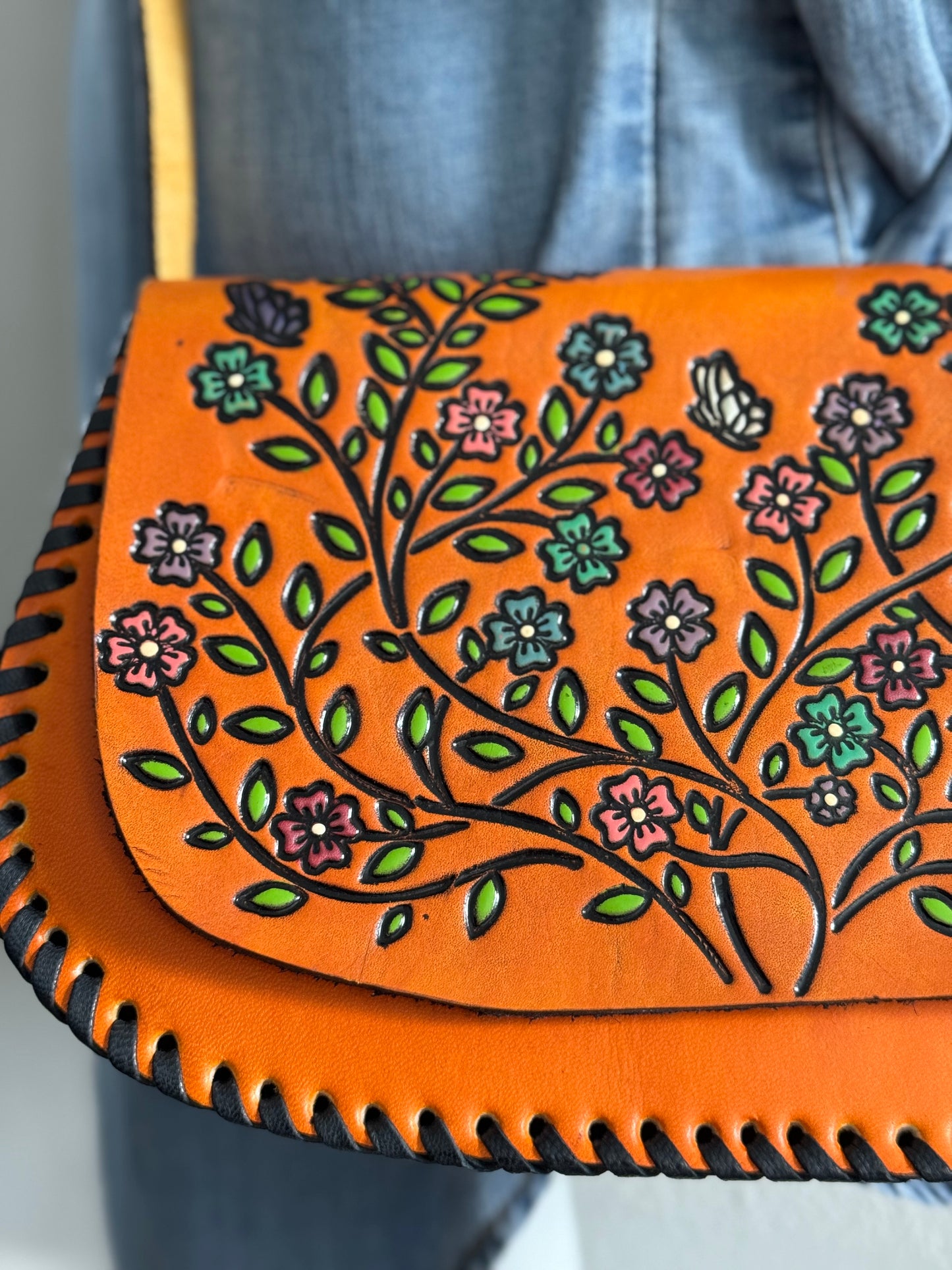 Floral Hand Tooled Mexican Leather Purse