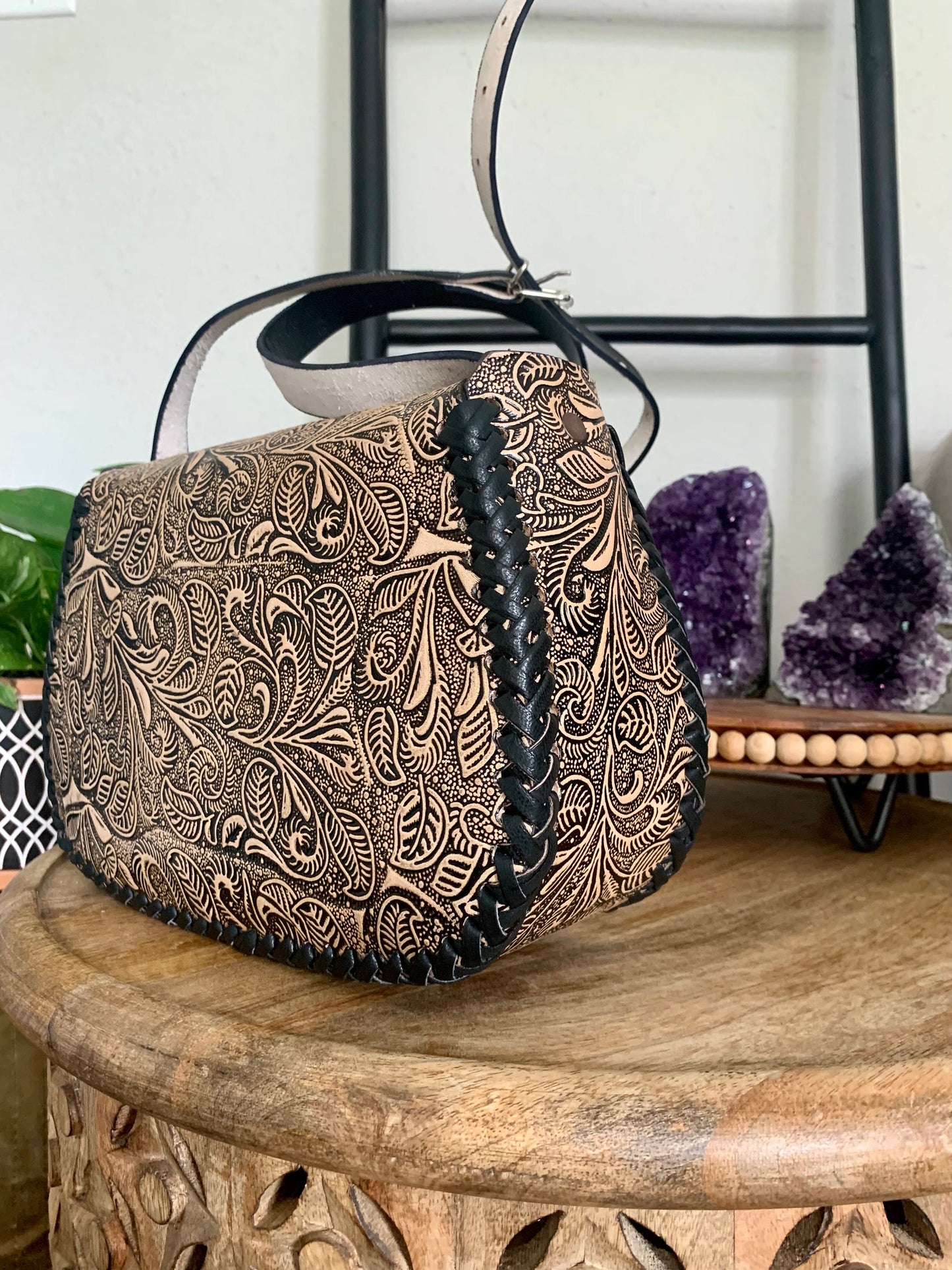 Leather Hand-Tooled Embossed Mexican Floral Purse / Handmade / Artesanal