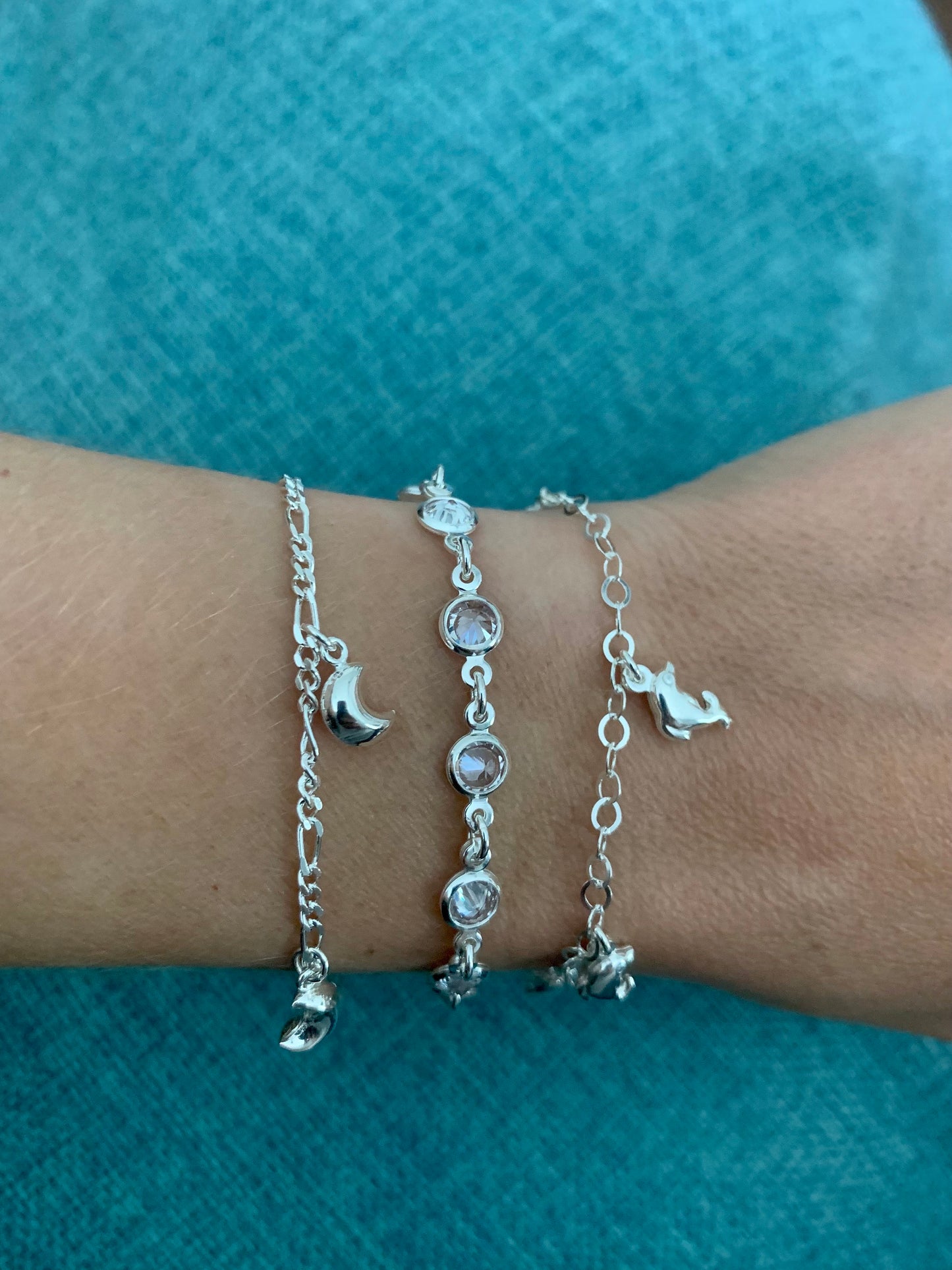 Sterling Silver bracelet for Women, Dainty Silver Bracelet, Delicate Jewelry, Joyerìa De Plata, Pulsera De Plata, Moon Dolphin Bracelet