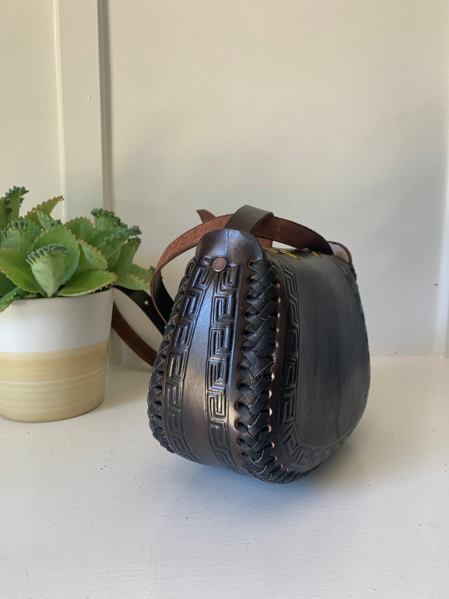 Hand-Tooled Embossed Mexican Leather Sunflower Bumblebee Purse, Handmade Leather Bag, Hand painted, Artesanal