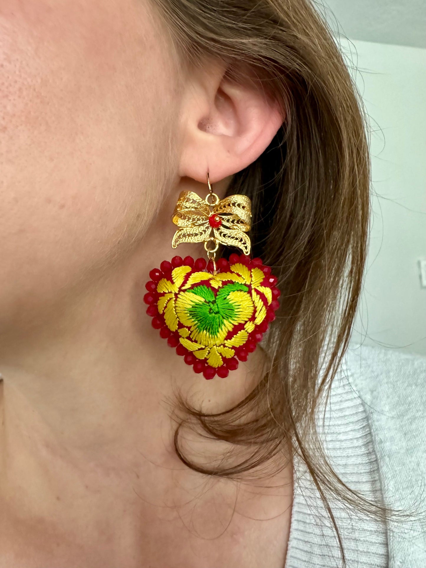 Handmade Embroidered Heart Earrings: Traditional Mexican Artesania
