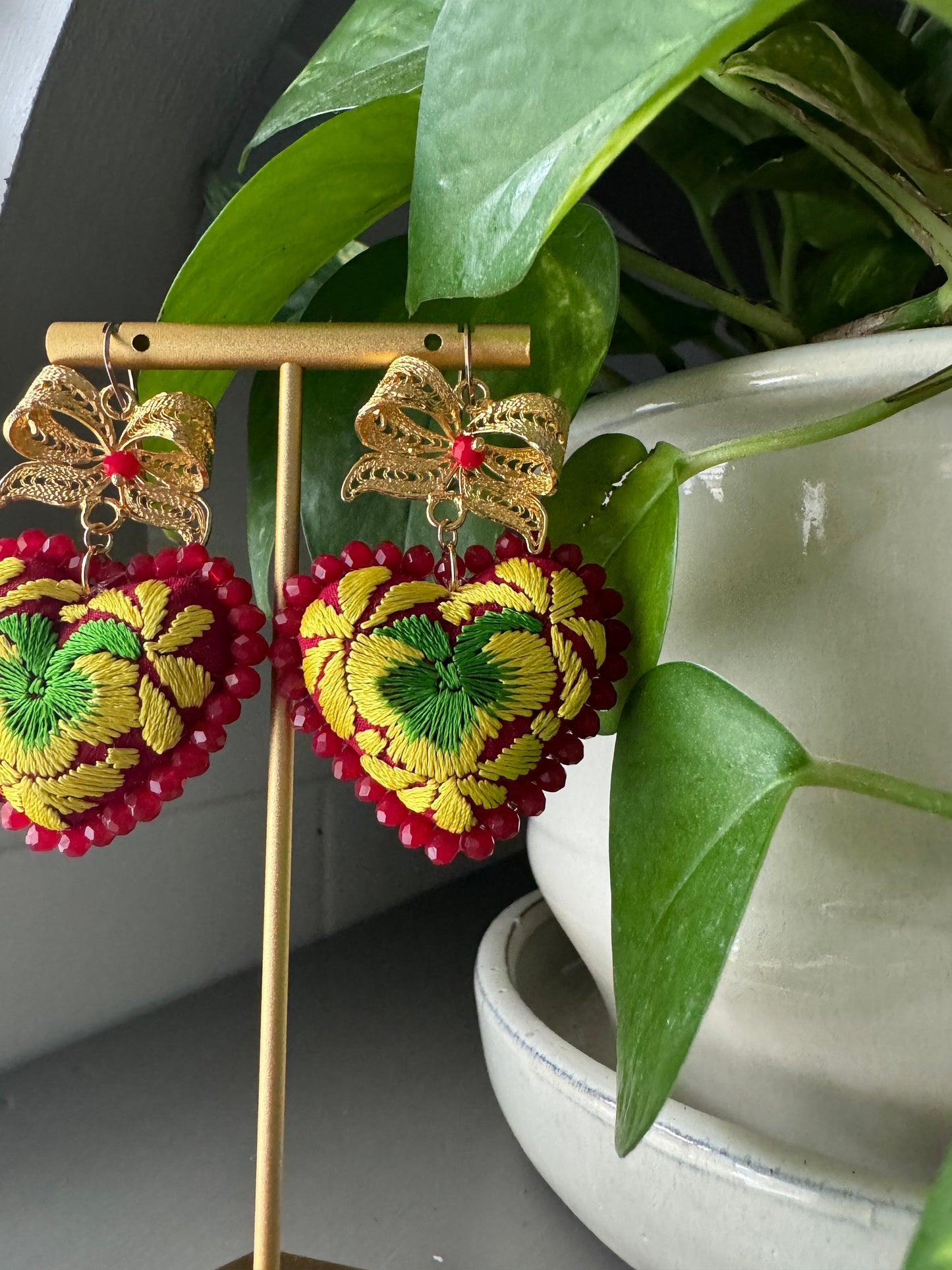 Handmade Embroidered Heart Earrings: Traditional Mexican Artesania