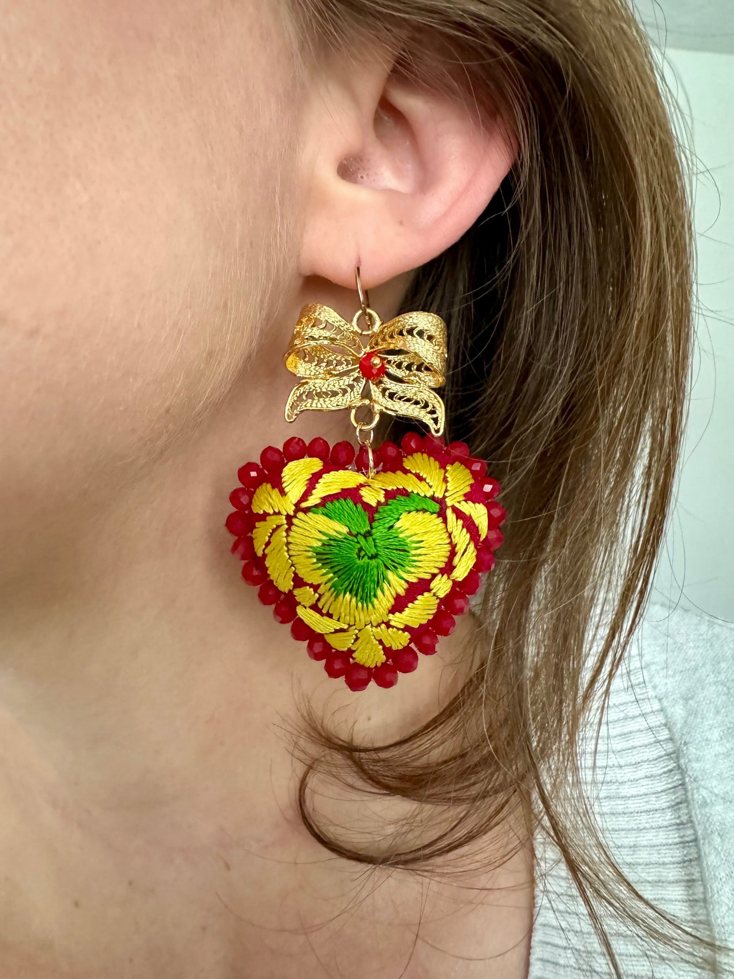 Handmade Embroidered Heart Earrings: Traditional Mexican Artesania