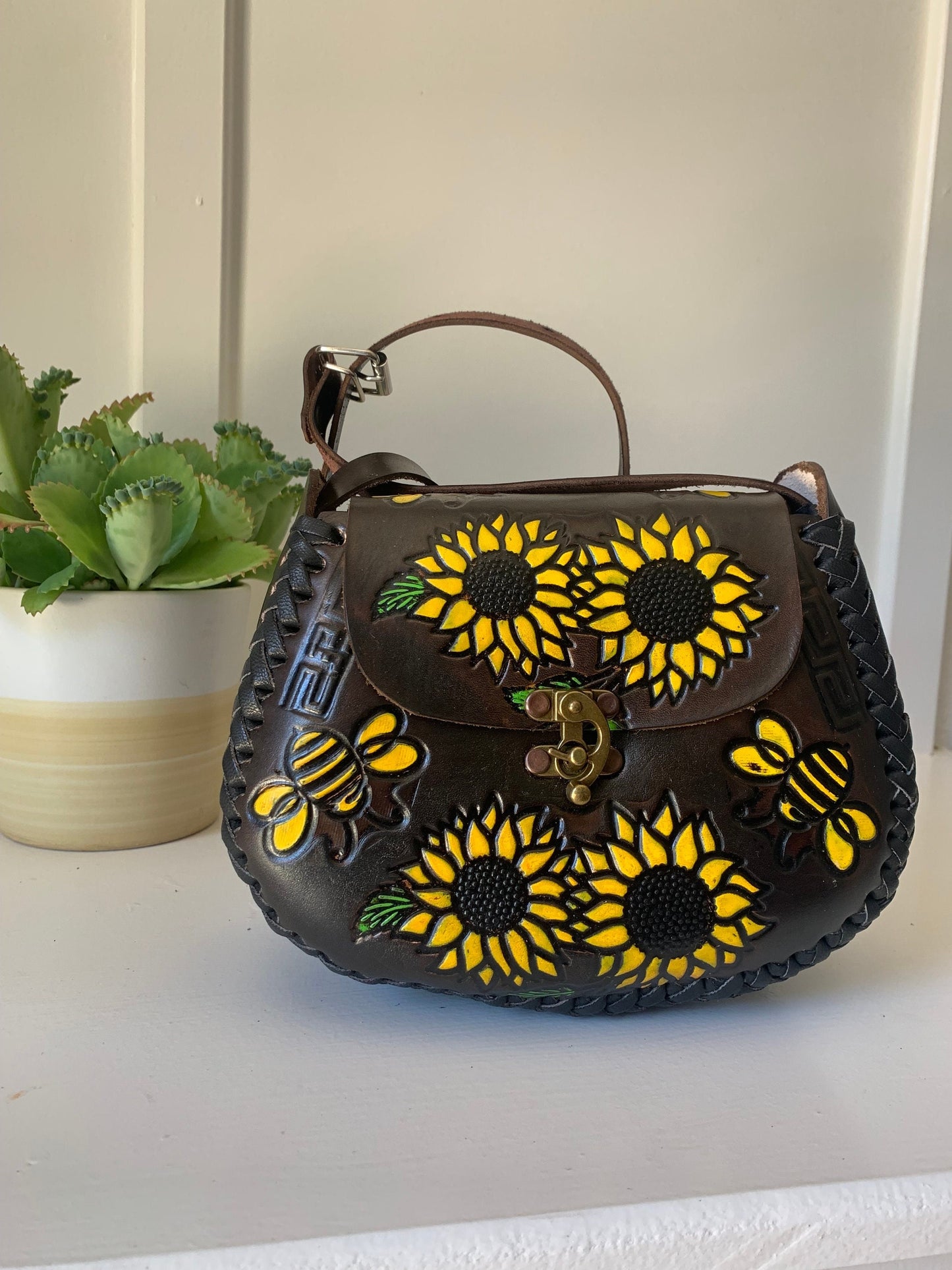 Hand-Tooled Embossed Mexican Leather Sunflower Bumblebee Purse, Handmade Leather Bag, Hand painted, Artesanal