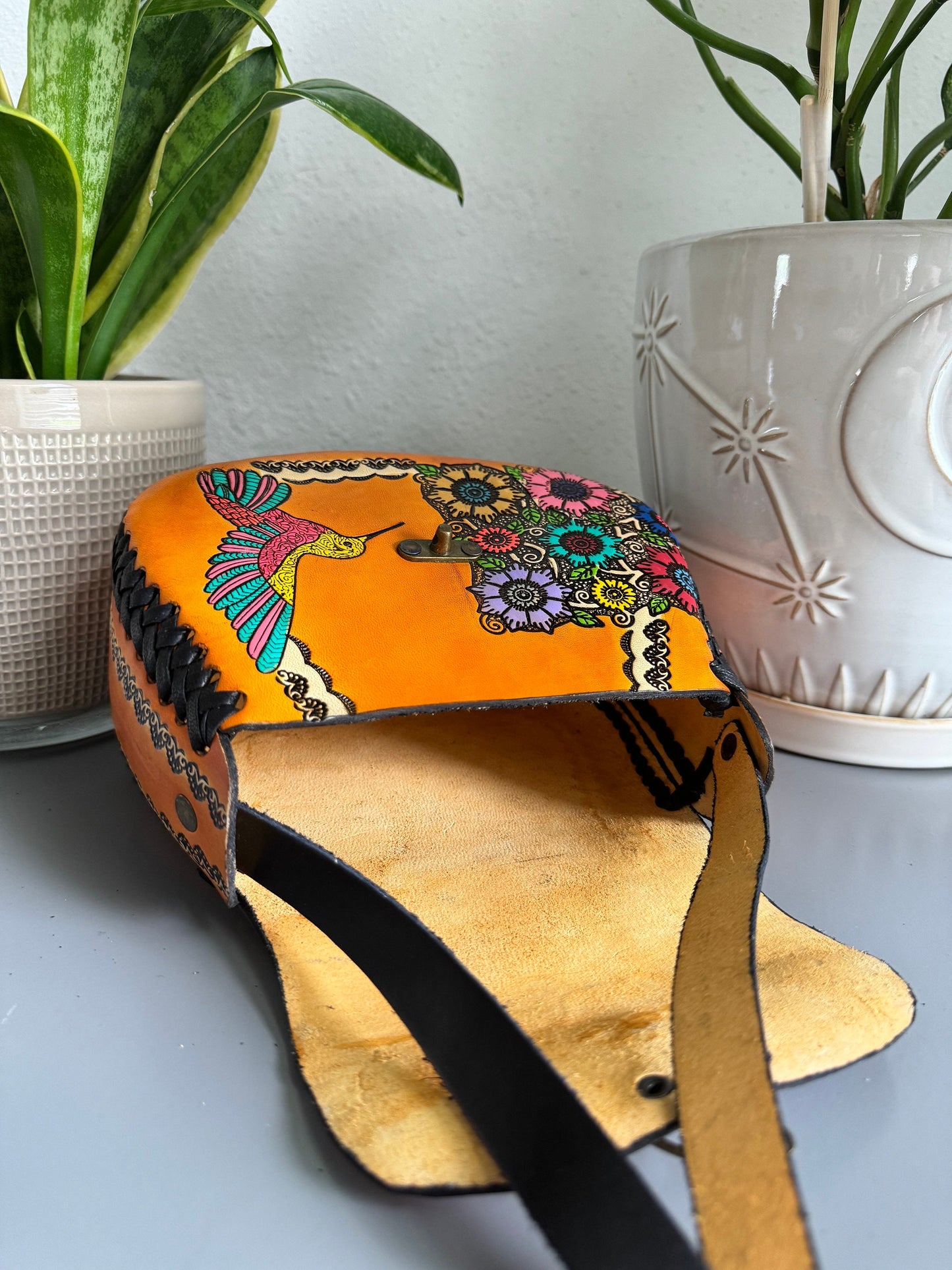 Hand-Tooled Leather Hummingbird Purse,  Handmade Mexican Bag, Bolsa de Piel, Artesania Mexicana