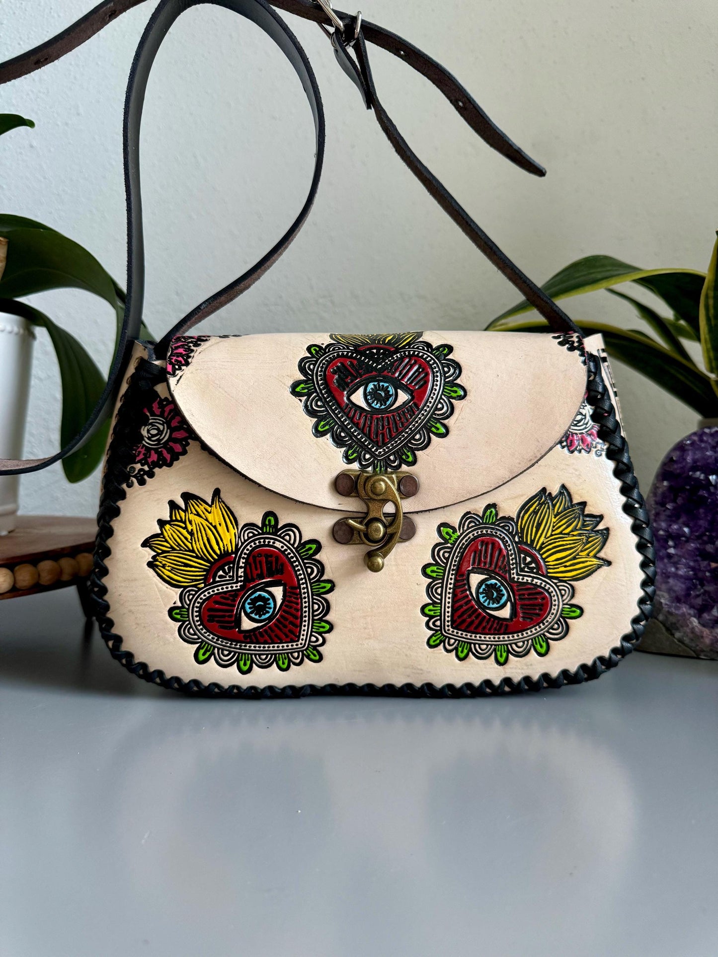 Hand-Tooled Leather Floral Purse: Embossed Mexican Handbag