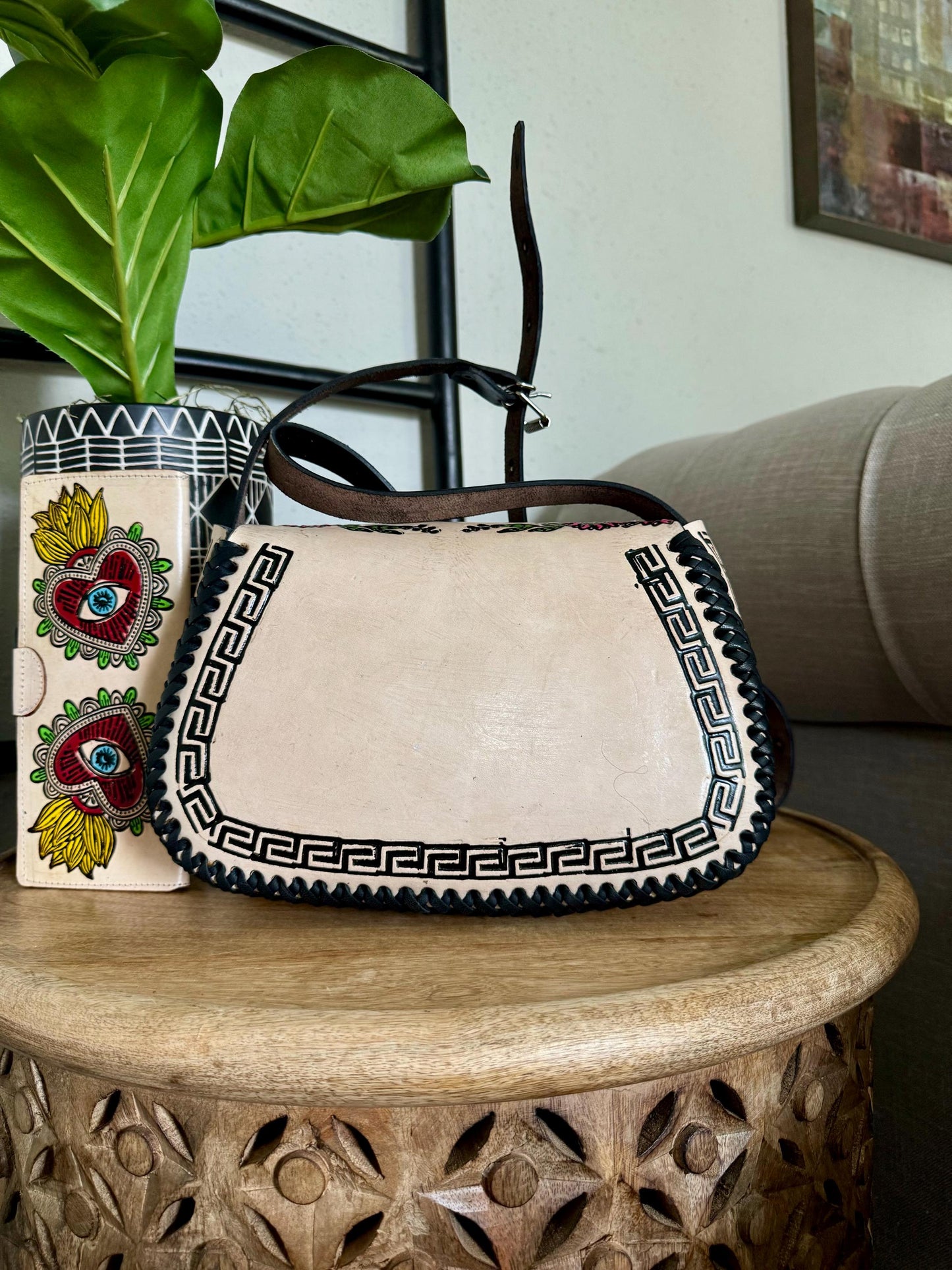 Hand-Tooled Embossed Mexican Leather Floral Purse and Wallet Set, Evil Eye Handmade Leather handbag, Hand painted Mal De Ojo, Artesanal