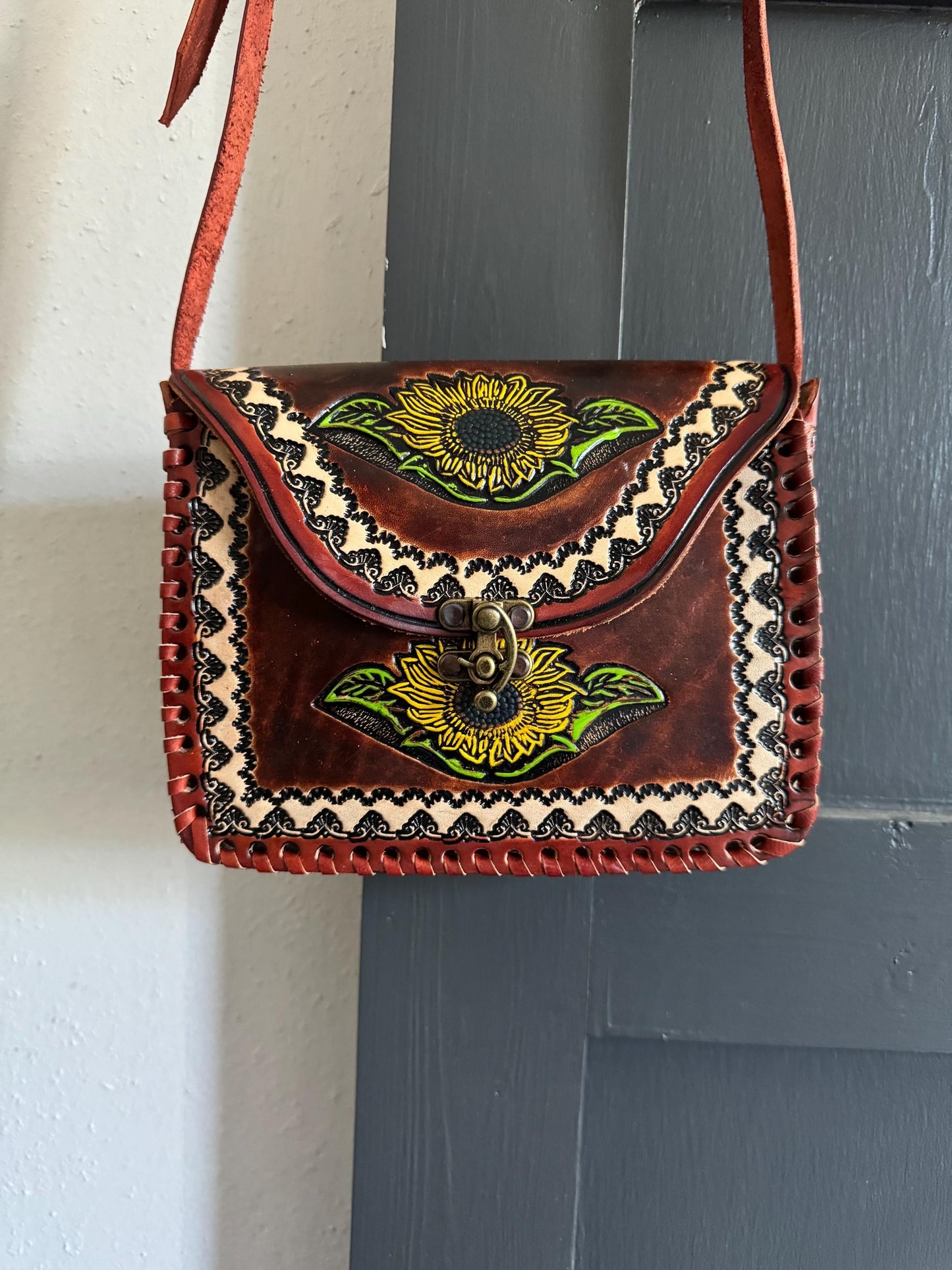 Leather Hand-Tooled Embossed Mexican Floral Handbag, Handmade Sunflower Purse, Artesanal Bag