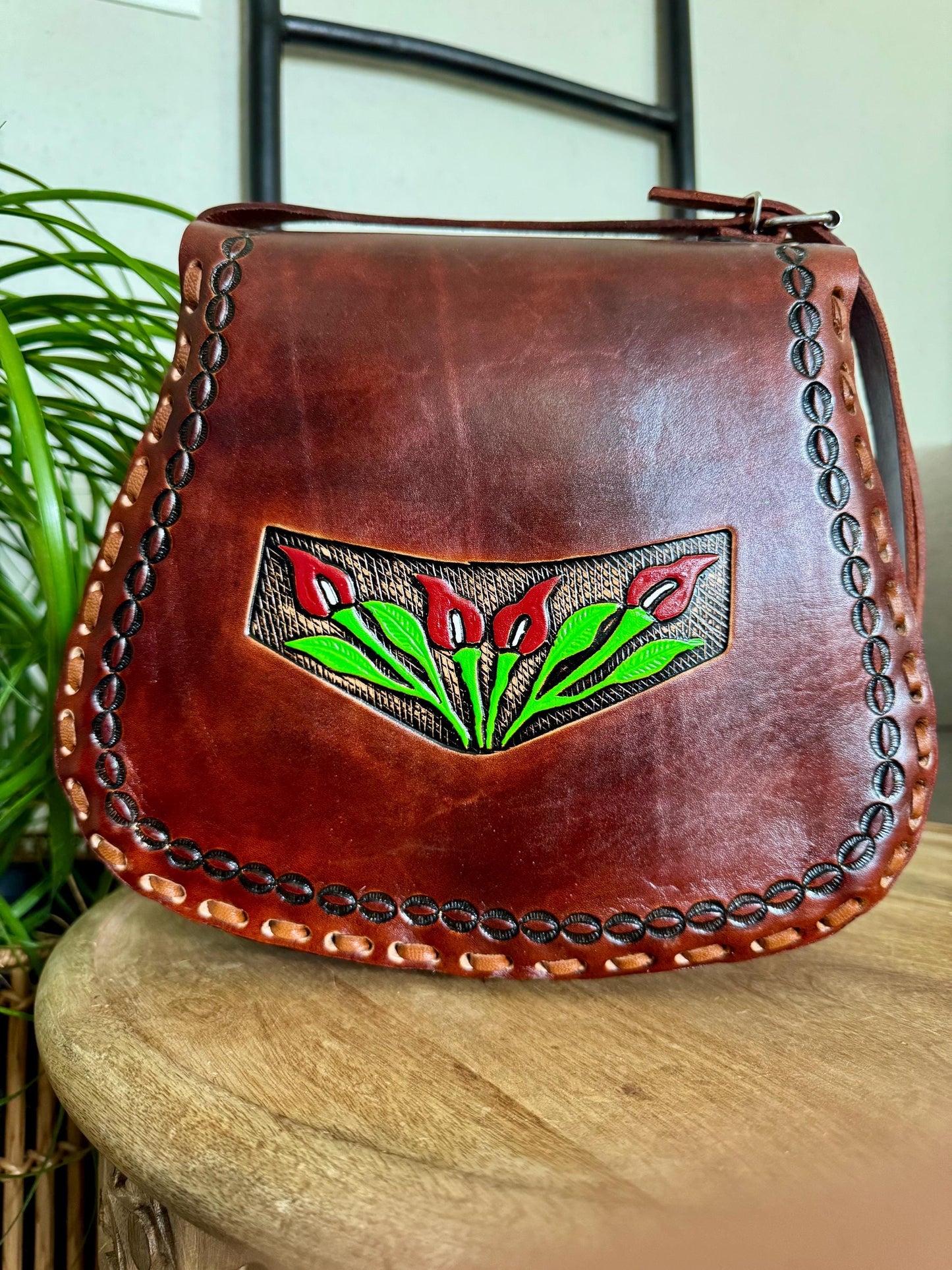 Handmade Leather Floral Purse: Tooled Mexican Handbag