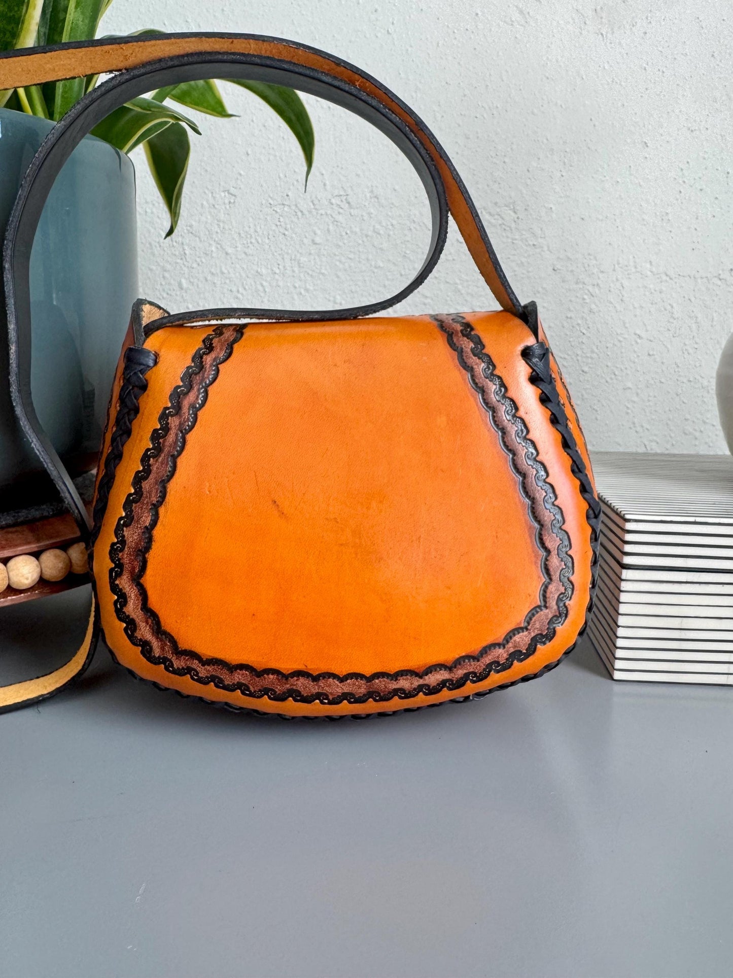 Hand-Tooled Leather Hummingbird Purse,  Handmade Mexican Bag, Bolsa de Piel, Artesania Mexicana