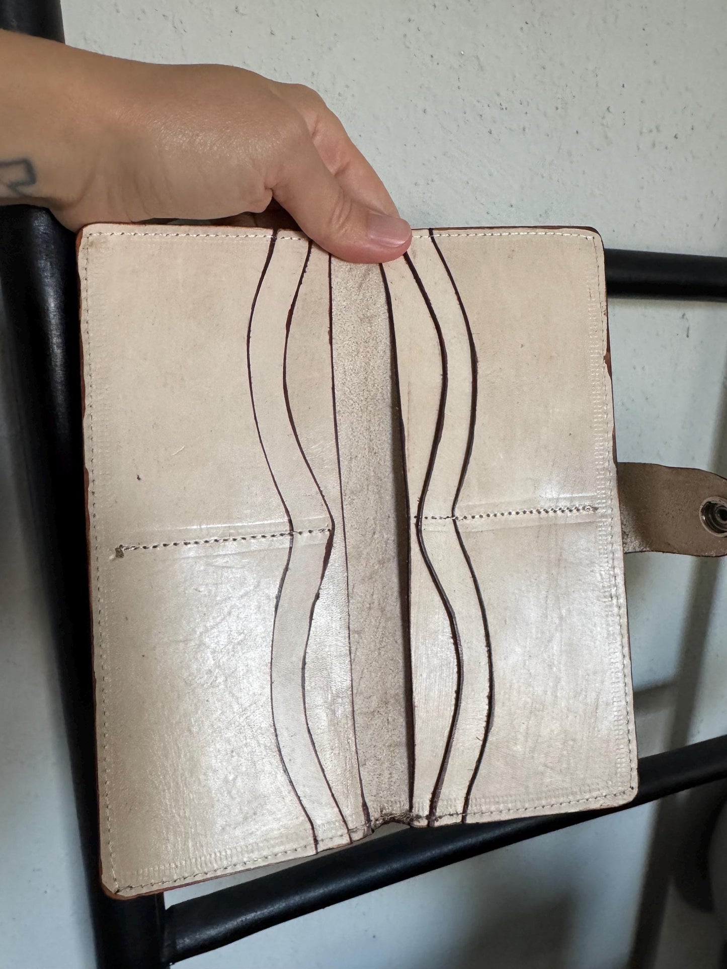 Hand Tooled Leather Wallet, Genuine Handmade Artisan Rose, Mexican Leather Moderno