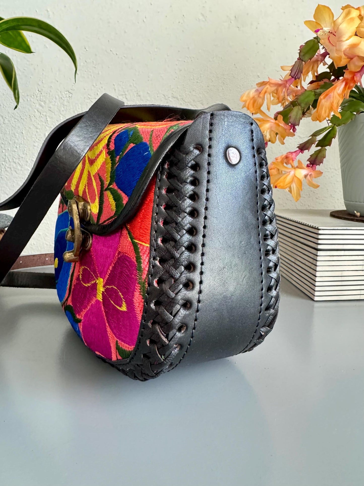 Hand-Tooled and Embroidered Leather Floral Purse, Handmade Mexican Bag, Artesanal