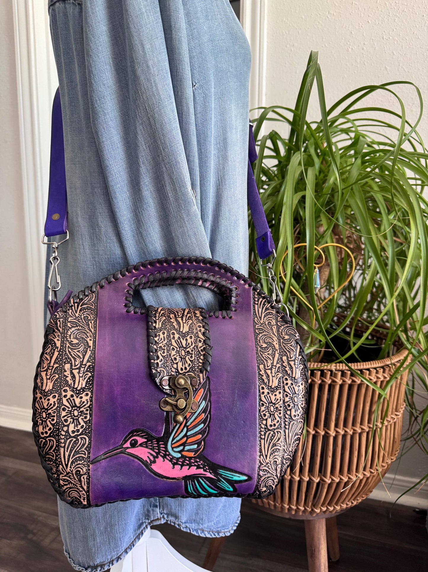 Hand Tooled Leather Hummingbird Purse – Mexican Artisan Floral Crossbody Bag