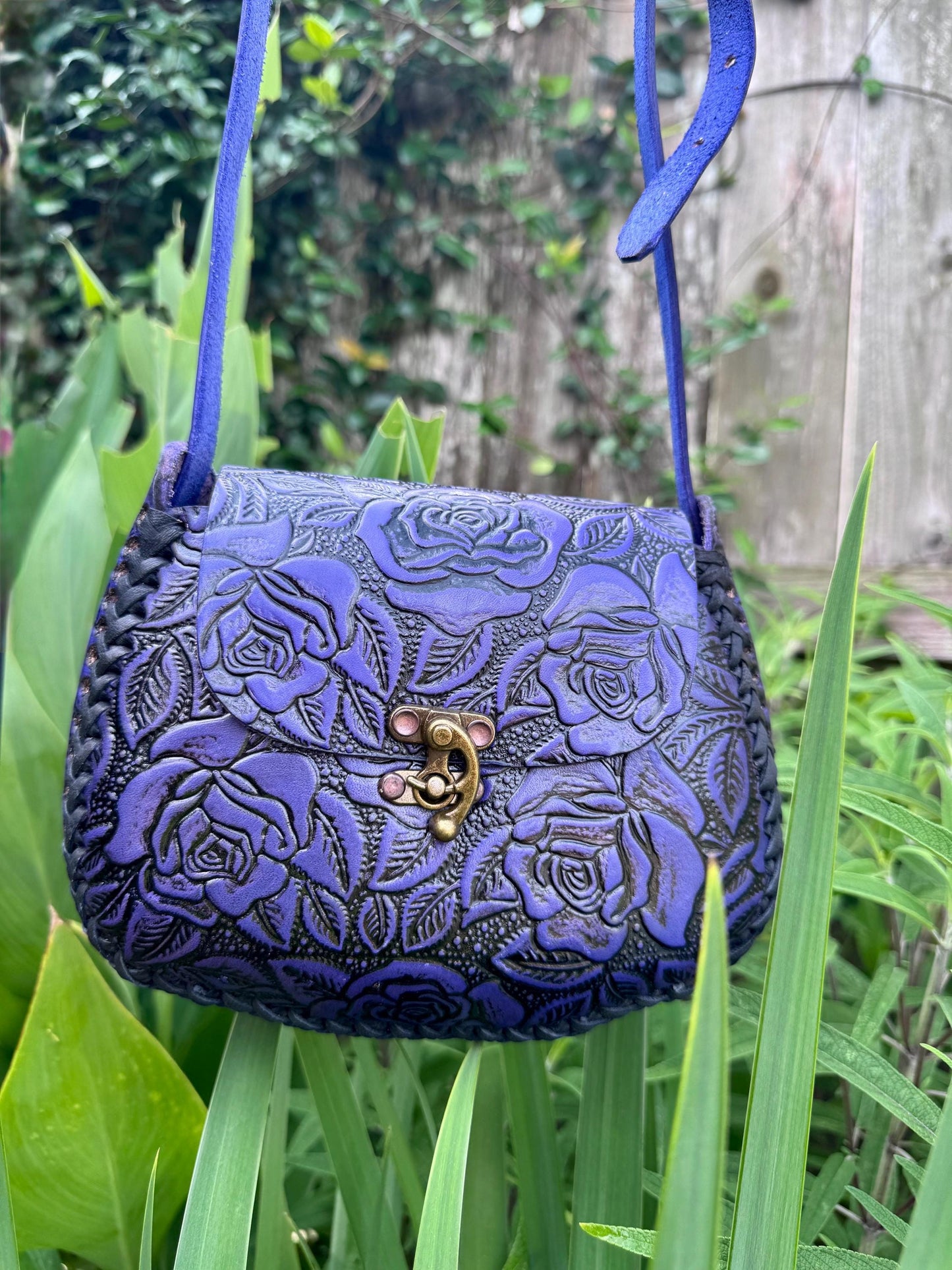 Hand-Tooled Mexican Leather Floral Crossbody Purse, Hand-Painted Artisanal Bag