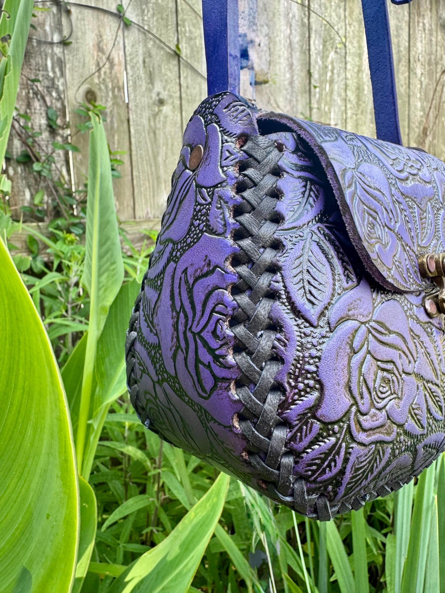 Hand-Tooled Mexican Leather Floral Crossbody Purse, Hand-Painted Artisanal Bag