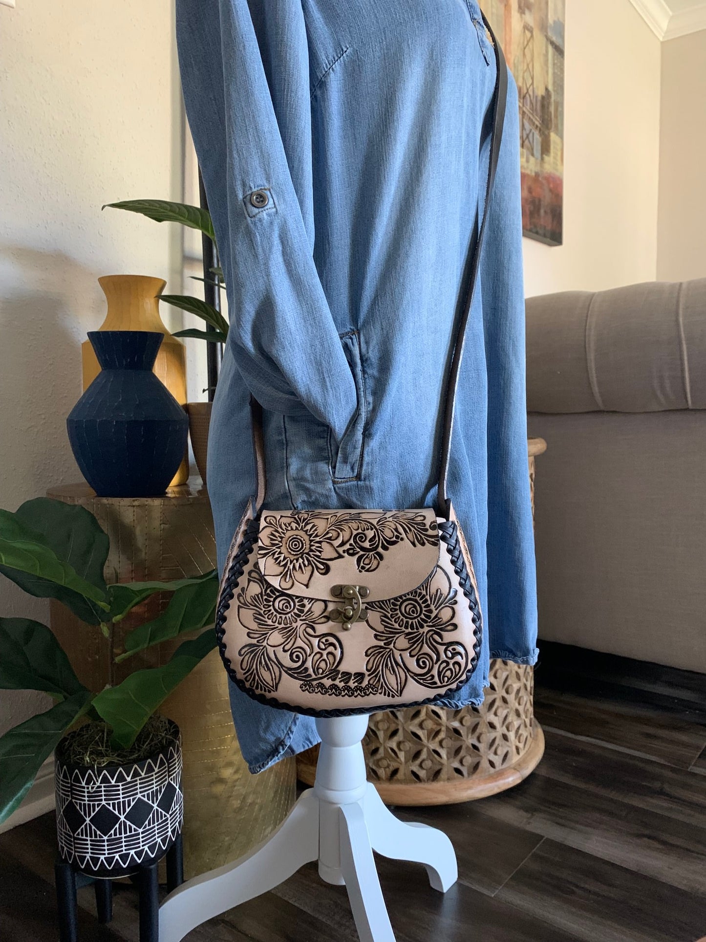 Hand-Tooled Mexican Leather Floral Purse