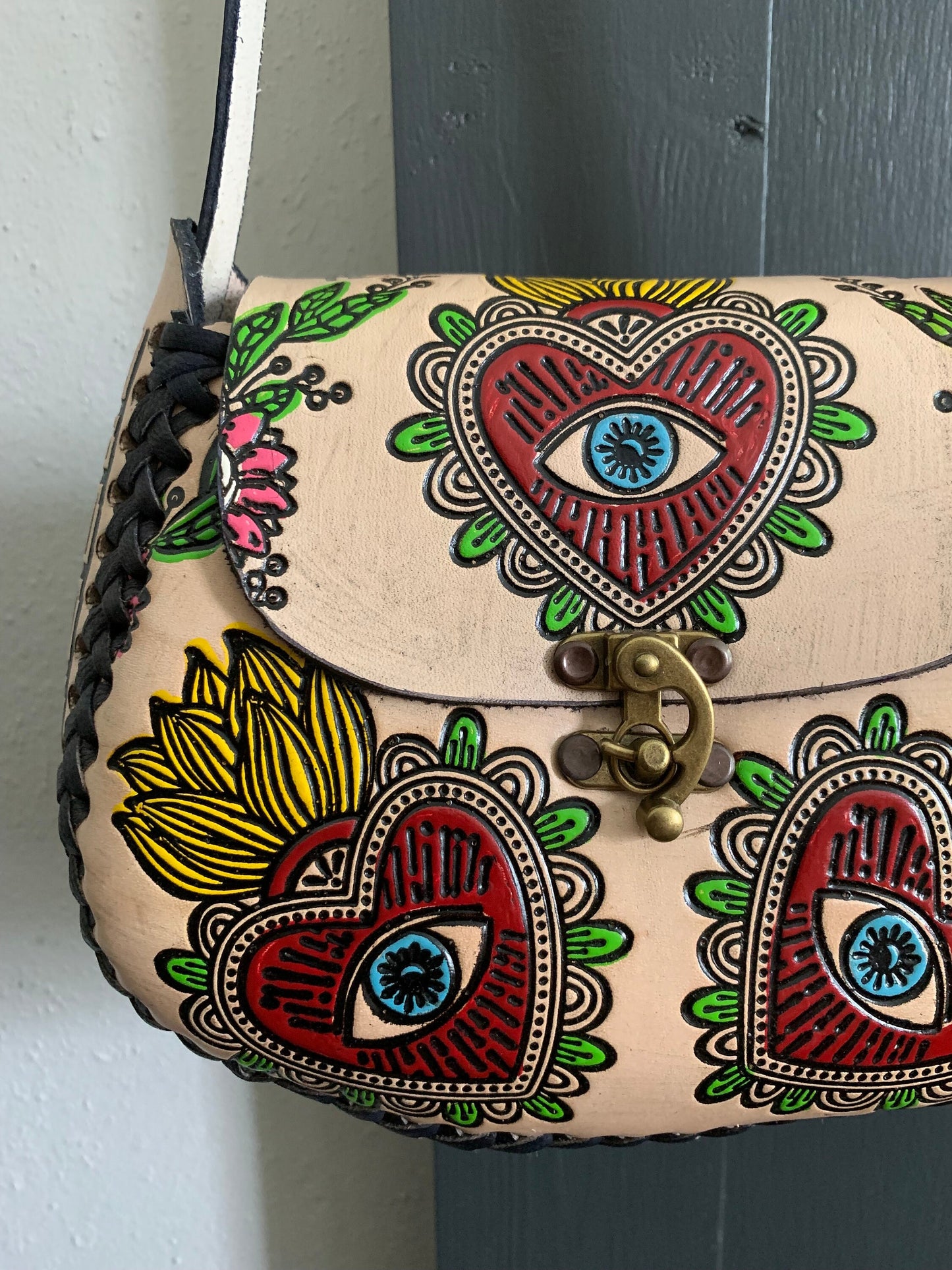 Hand-Tooled Embossed Mexican Leather Floral Purse, Evil Eye Handmade Leather handbag, Hand painted Mal De Ojo, Artesanal